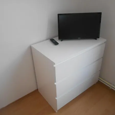 Albrecht Tkalcovska Apartment