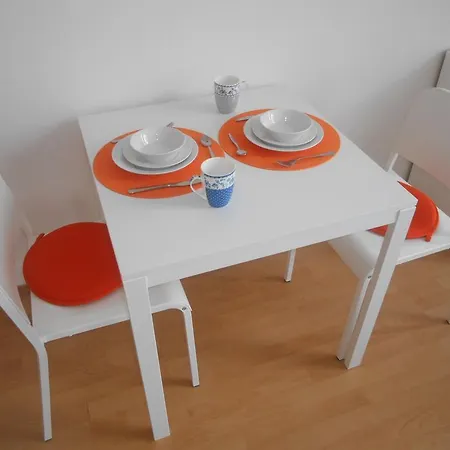 Albrecht Tkalcovska Apartment Brno